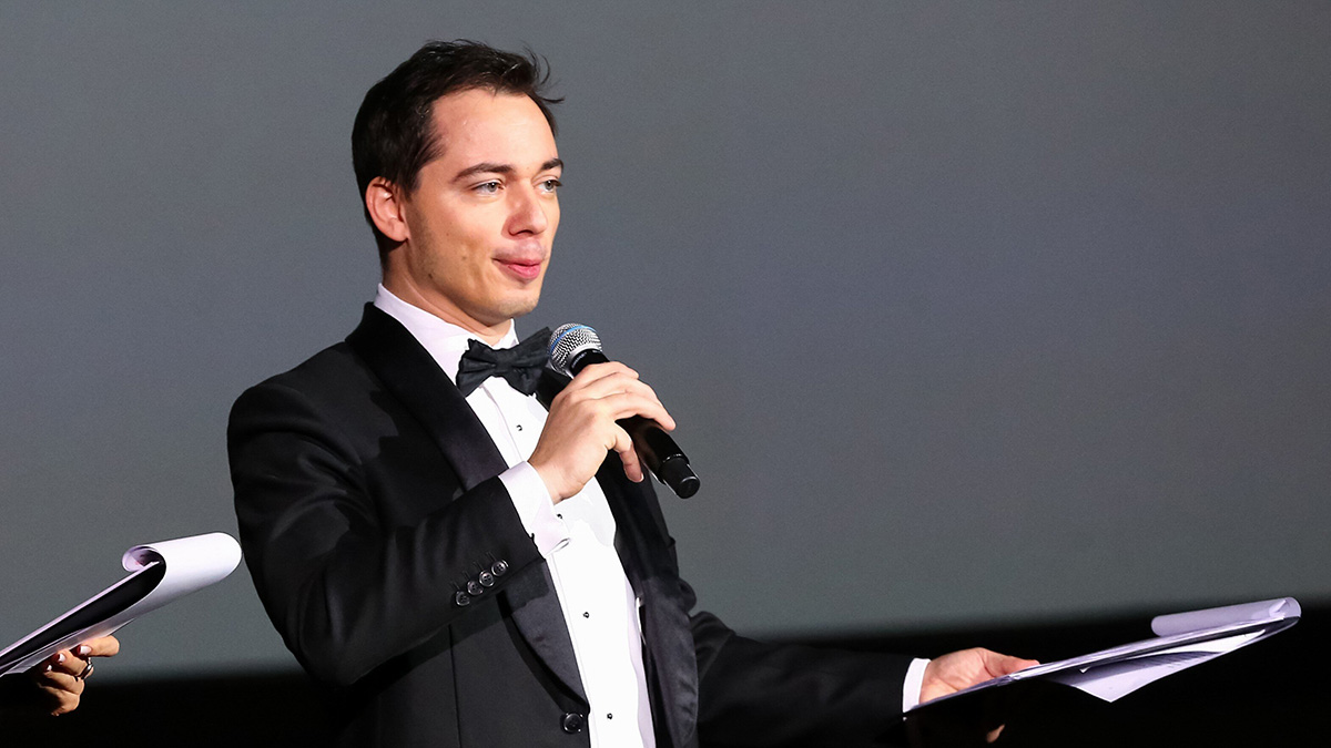 Стало известно, сколько зарабатывает Родион Газманов