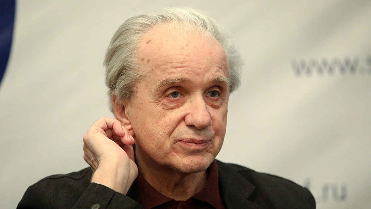 «Хотелось, чтобы были внуки»: Стеблов рассказал о сыне, который ушел в монастырь