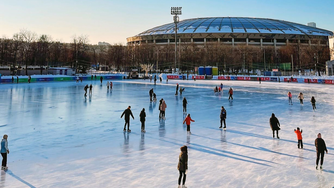 Один из самых больших катков Москвы откроется в «Лужниках»