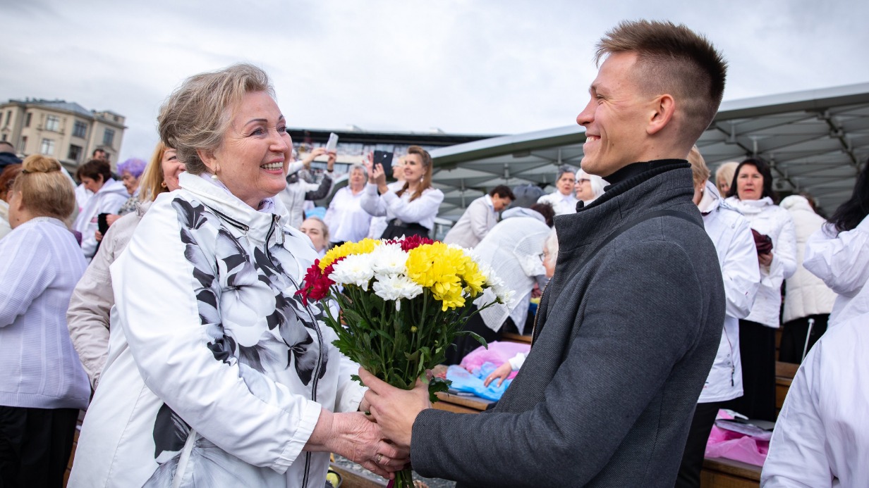 Дети, внуки и хобби: о том, как современные женщины успевают все рассказали участницы проекта «Московское долголетие»