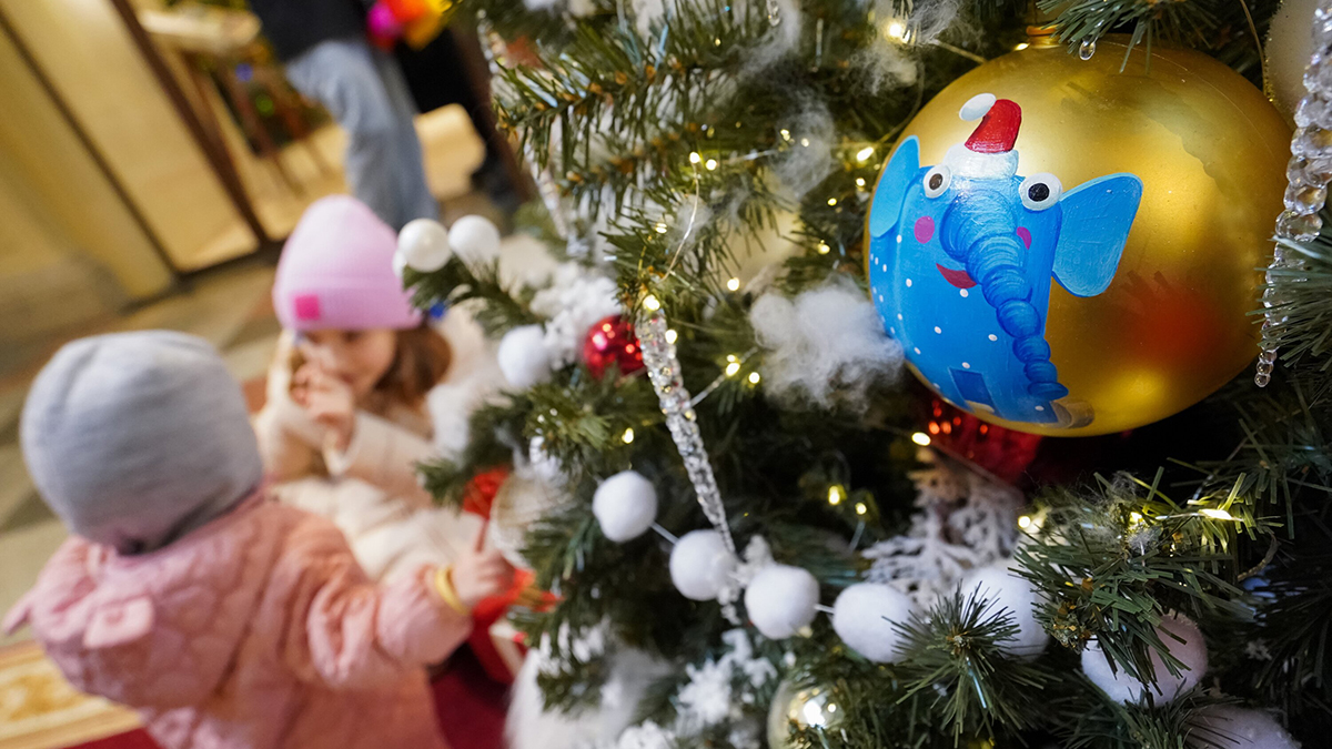 «Русский Диснейленд» и Усадьба Деда Мороза: куда отправиться с детьми на каникулах