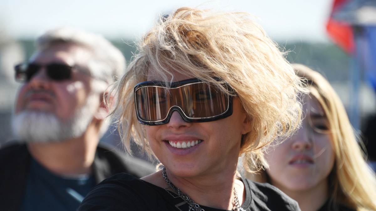 «Бред какой-то»: Елена Воробей опровергла слухи о своей эмиграции