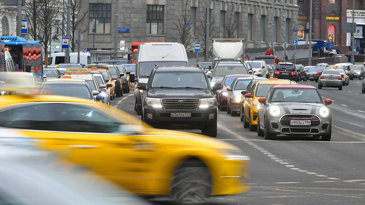 Движение на Ленинградском проспекте восстановили после ДТП