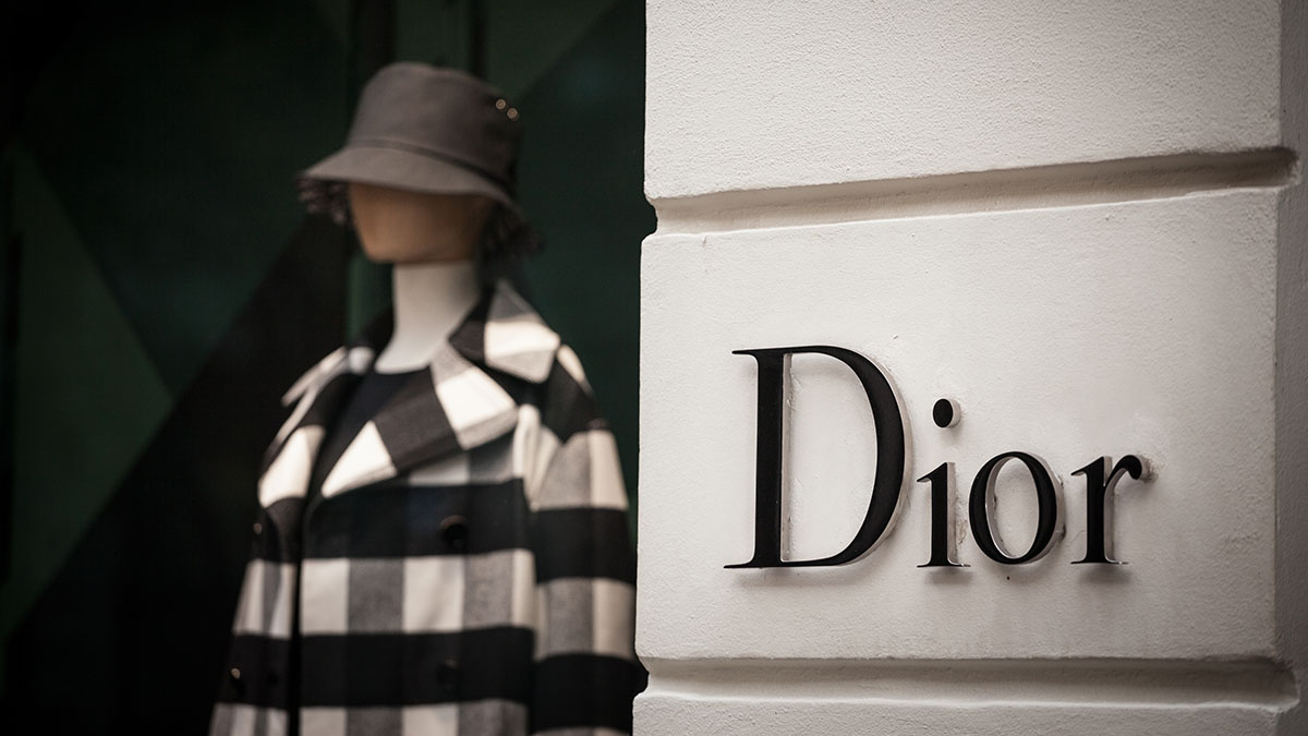 Dior и Prada отказались от аренды части магазинов в России