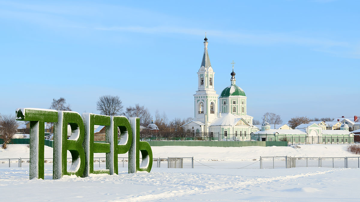 Съемку фильма про СВО отменили в Твери после инцидента с флагами Украины