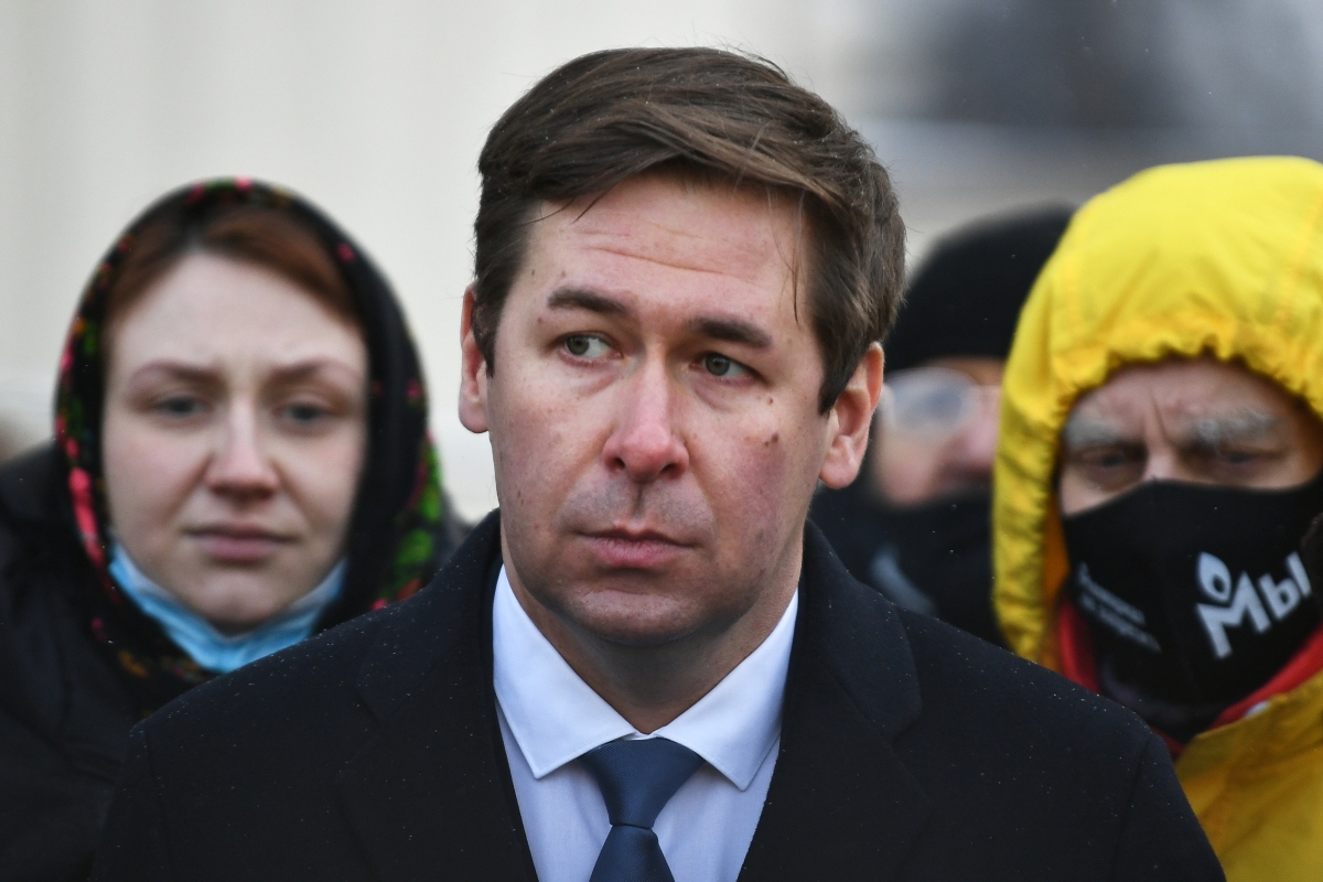 МВД объявило в розыск адвоката Илью Новикова