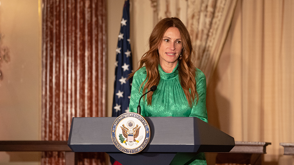 Джулия Робертс назвала душераздирающей смерть звезды «Друзей» Мэттью Перри