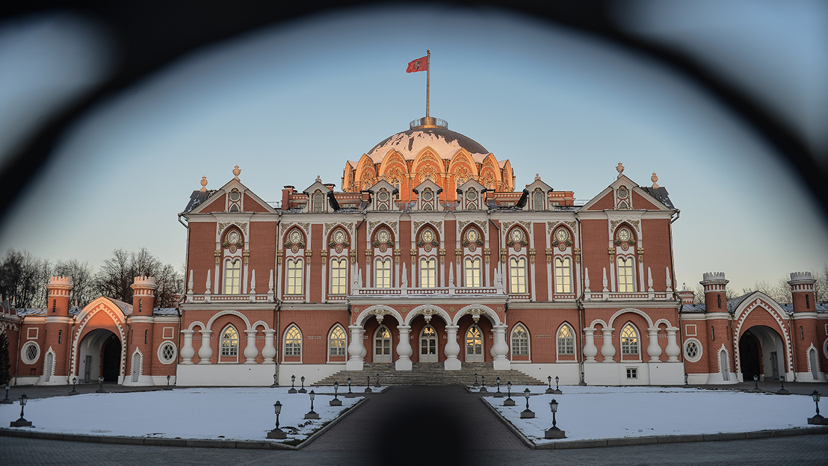 Игра для всей семьи пройдет в Петровском путевом дворце с 23 декабря по 8 января