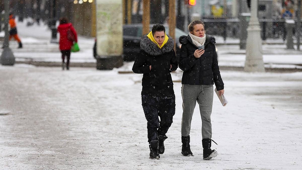 Усиление ветра с порывами до 18 метров в секунду ожидается в столице до утра 12 марта