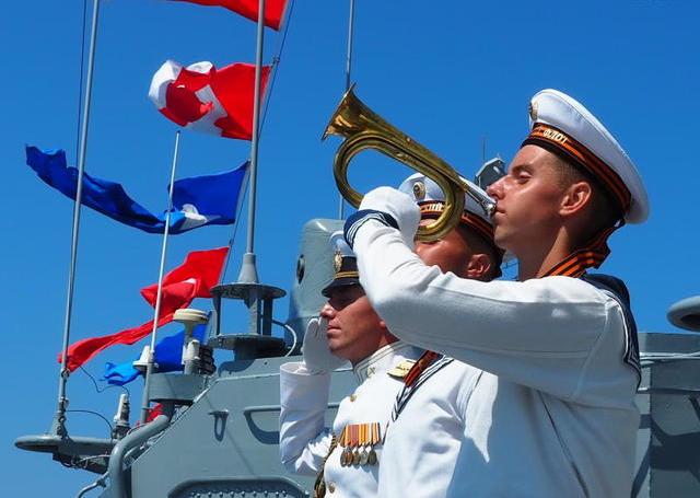 Газета «Вечерняя Москва» подготовила подарок жителям Севастополя