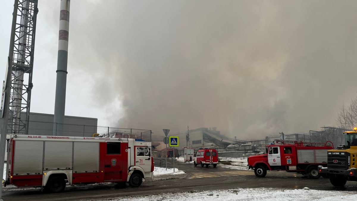 Появилось видео начала пожара в торговом центре «Мега Химки»