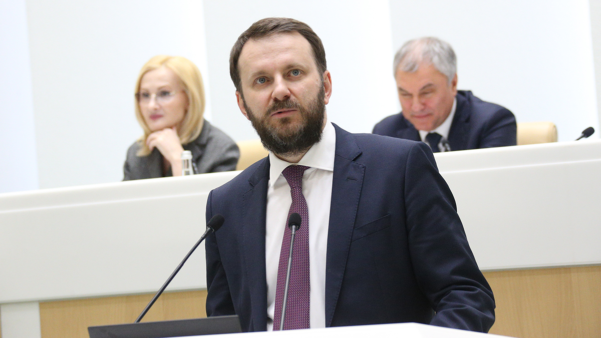 Орешкин предрек исчезновение компаний Mercedes и BMW через десять лет