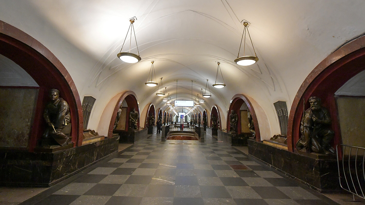 Выход №11 станции «Площадь Революции» закроют на восемь месяцев