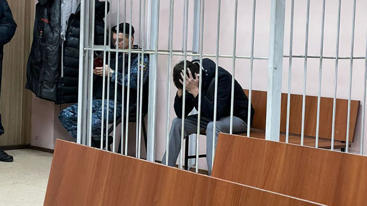 Суд арестовал поджигателя квартиры на улице Демьяна Бедного