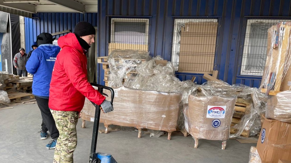 Члены «Единой России» с севера Москвы доставили в ДНР более 20 тонн гуманитарного груза