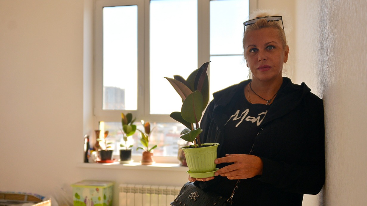 Ирина Климова получила квартиру в новом доме на улице Мельникова по программе реновации