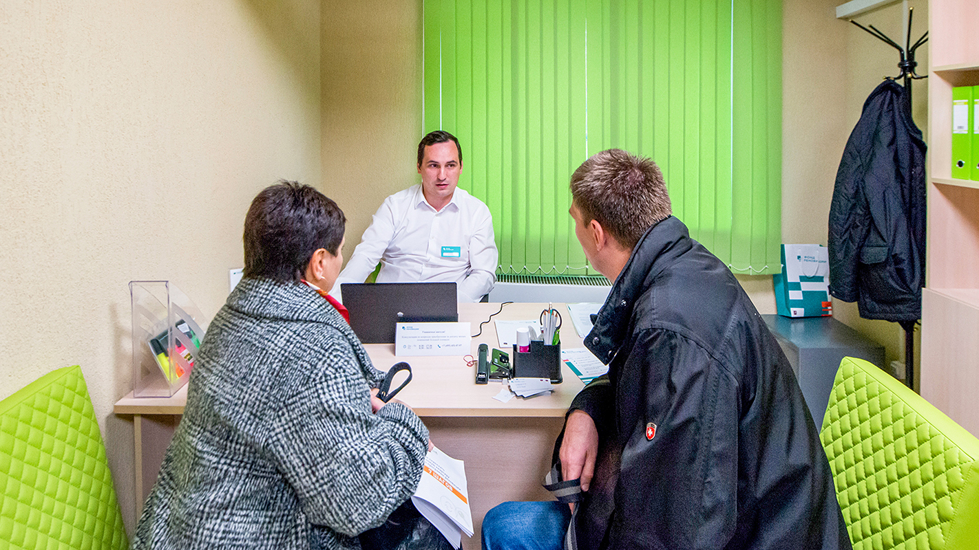 Участники программы реновации получили в 2022 году более 46 тысяч консультаций