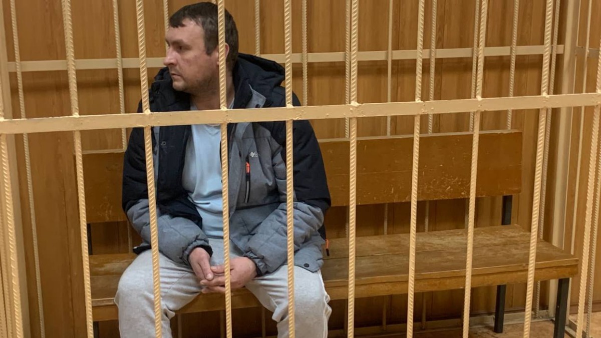 Сбившего людей на Олимпийском проспекте водителя отправили в СИЗО