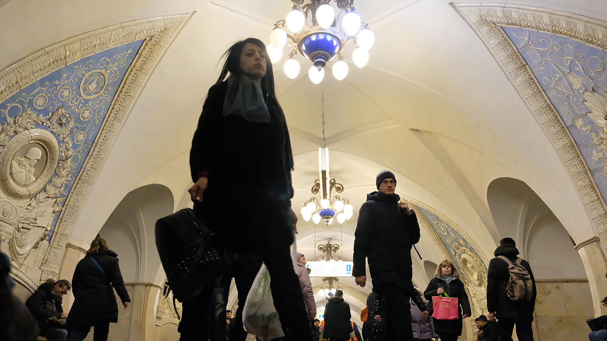 Дептранс: Новость о задымлении в метро не подтвердилась, движение восстановлено