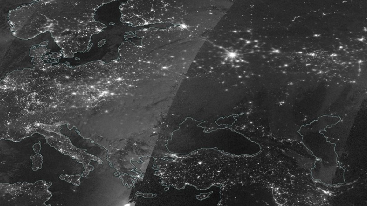 NASA показало фото Украины без света после российских ударов