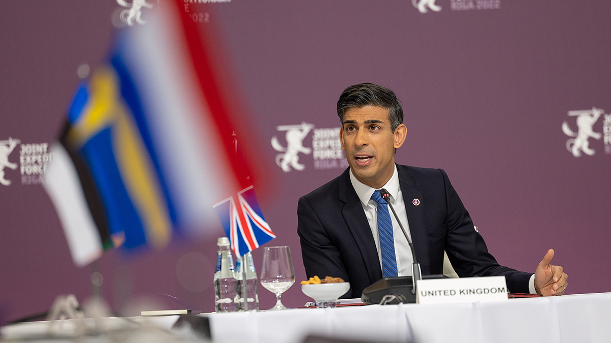 Сунак призовет в Мюнхене немедленно увеличить военную помощь Украине