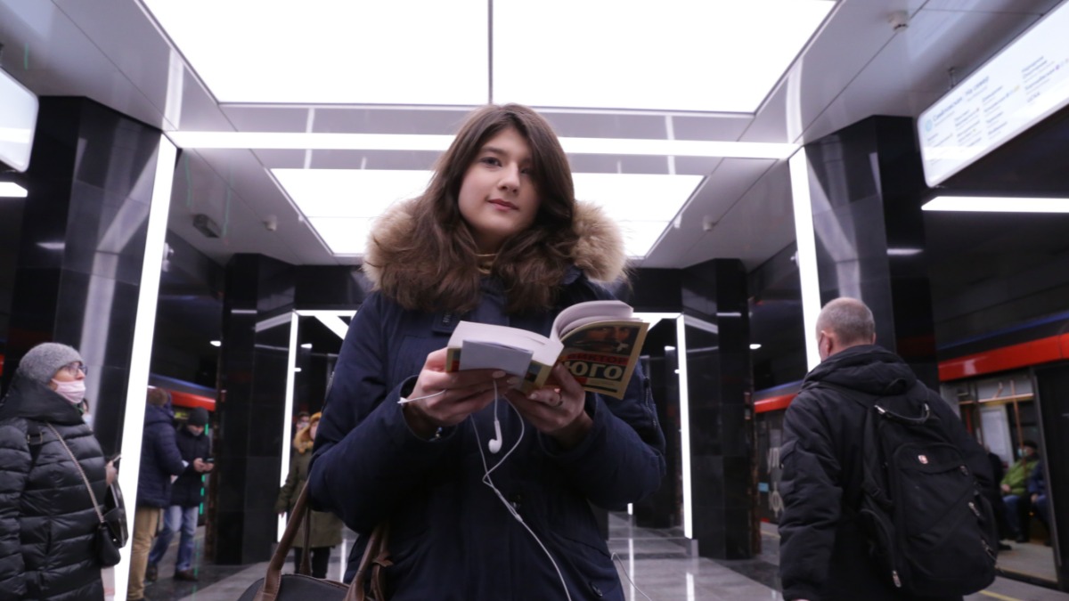 Москвичка Ася Иванова — одна из пассажиров новых станций БКЛ