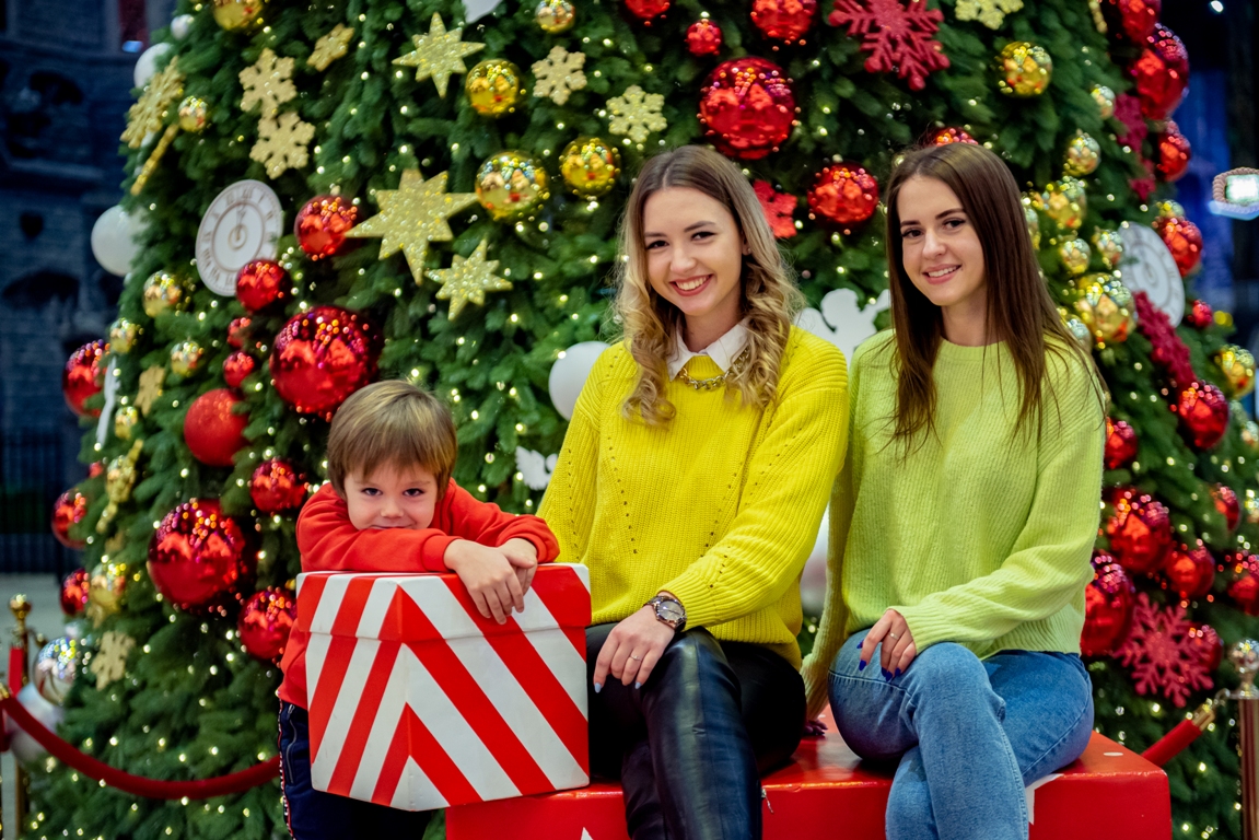«Остров Мечты» приготовил для детей 10 тысяч бесплатных новогодних подарков