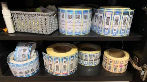 Несколько тысяч бутылок поддельного алкоголя конфисковали у жителя Подмосковья