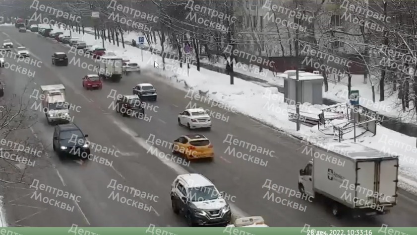 Семь автомобилей столкнулись на юго-западе Москвы. Видео