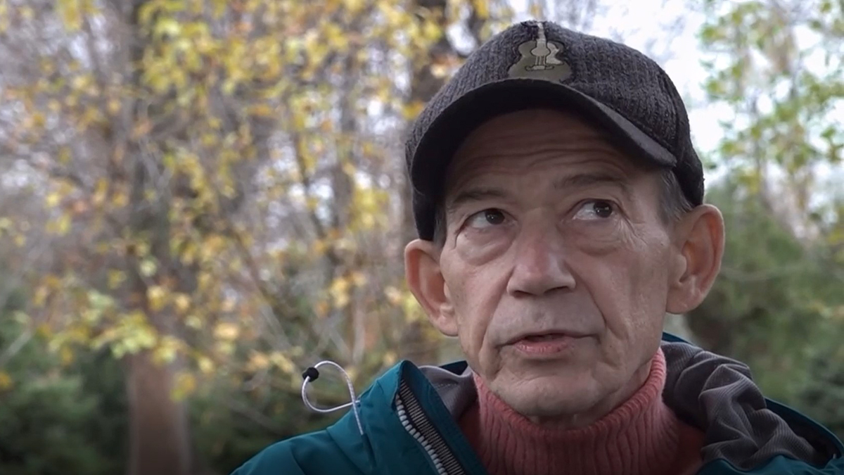 «Буду всегда рядом»: жене Пономаренко после смерти артиста пришли цветы и записка