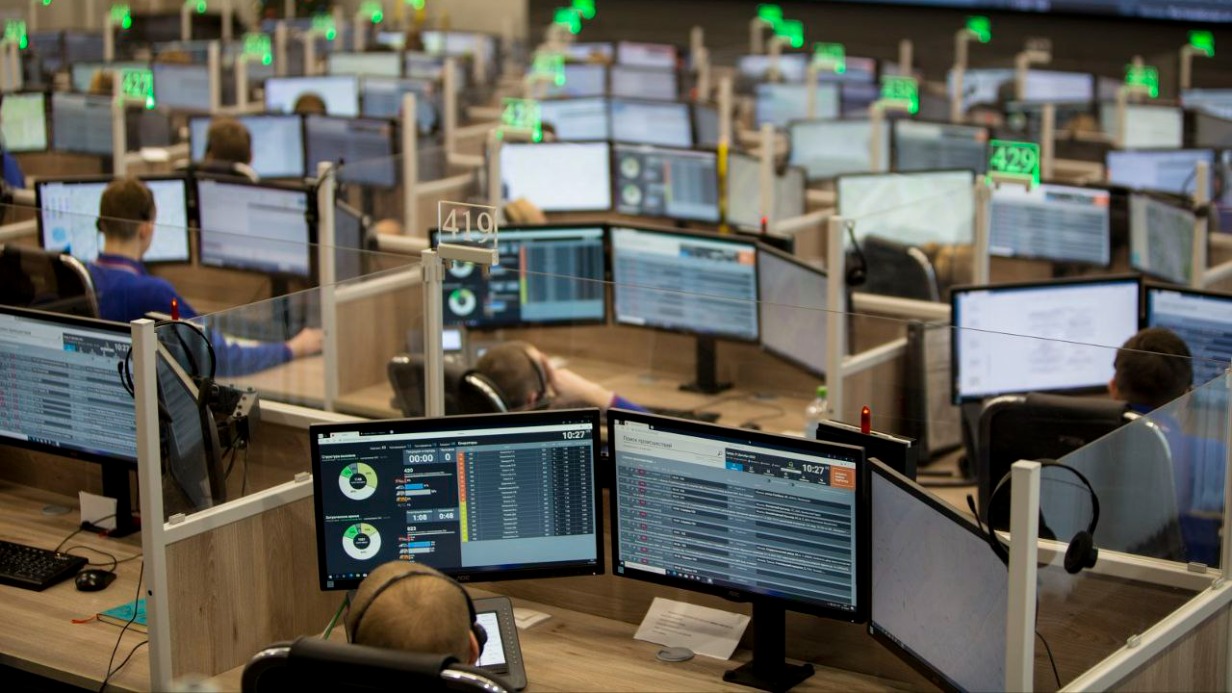 Новый год на дежурстве встретят 700 спасателей и операторов «Системы-112» в Москве