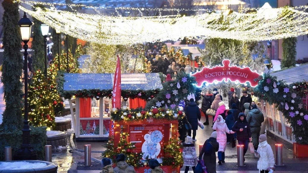 Экскурсии для семей москвичей — участников СВО пройдут на площадках фестиваля «Путешествие в Рождество»