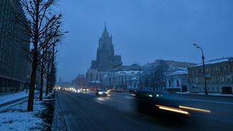 Москвичей призвали пересесть на общественный транспорт из-за снегопада 12 января