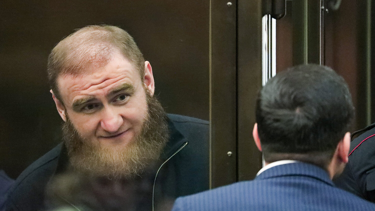 Экс-сенатор Арашуков пожаловался на пытки в «Черном дельфине»: история легендарной колонии