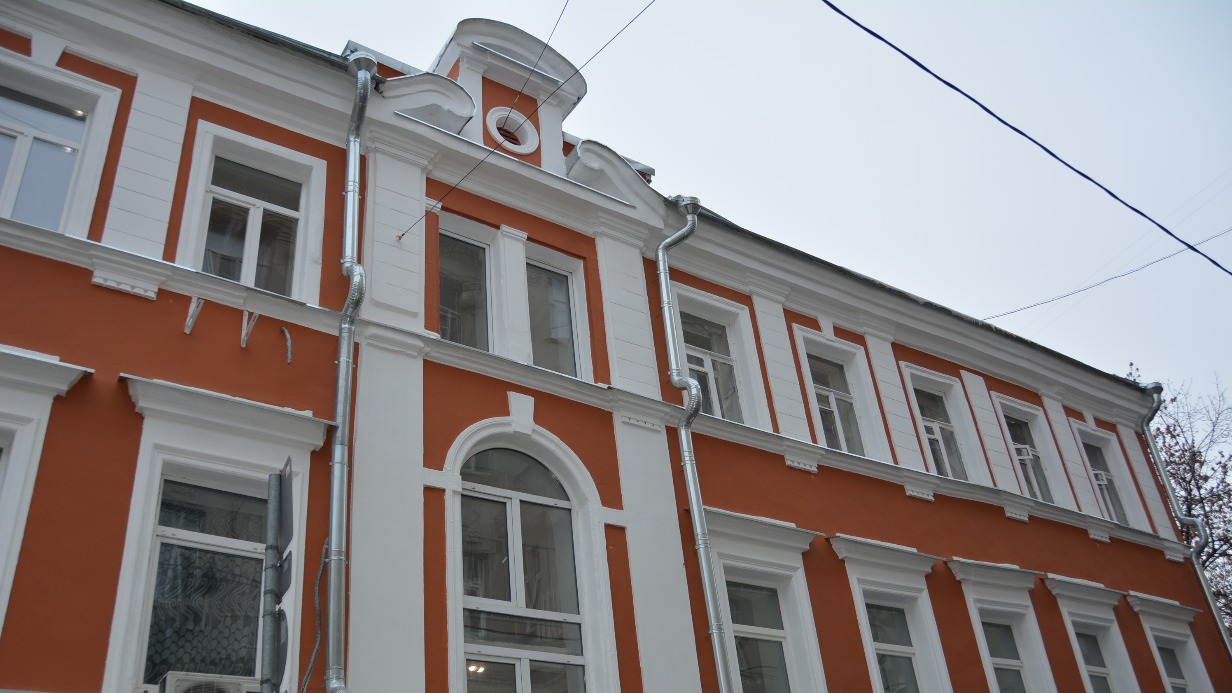 Капремонт дома 1917 года постройки завершился в Колокольниковом переулке