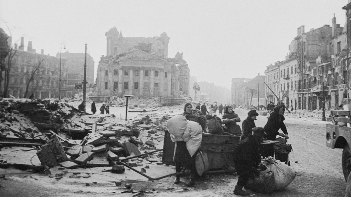 Варшава в феврале 1945 года