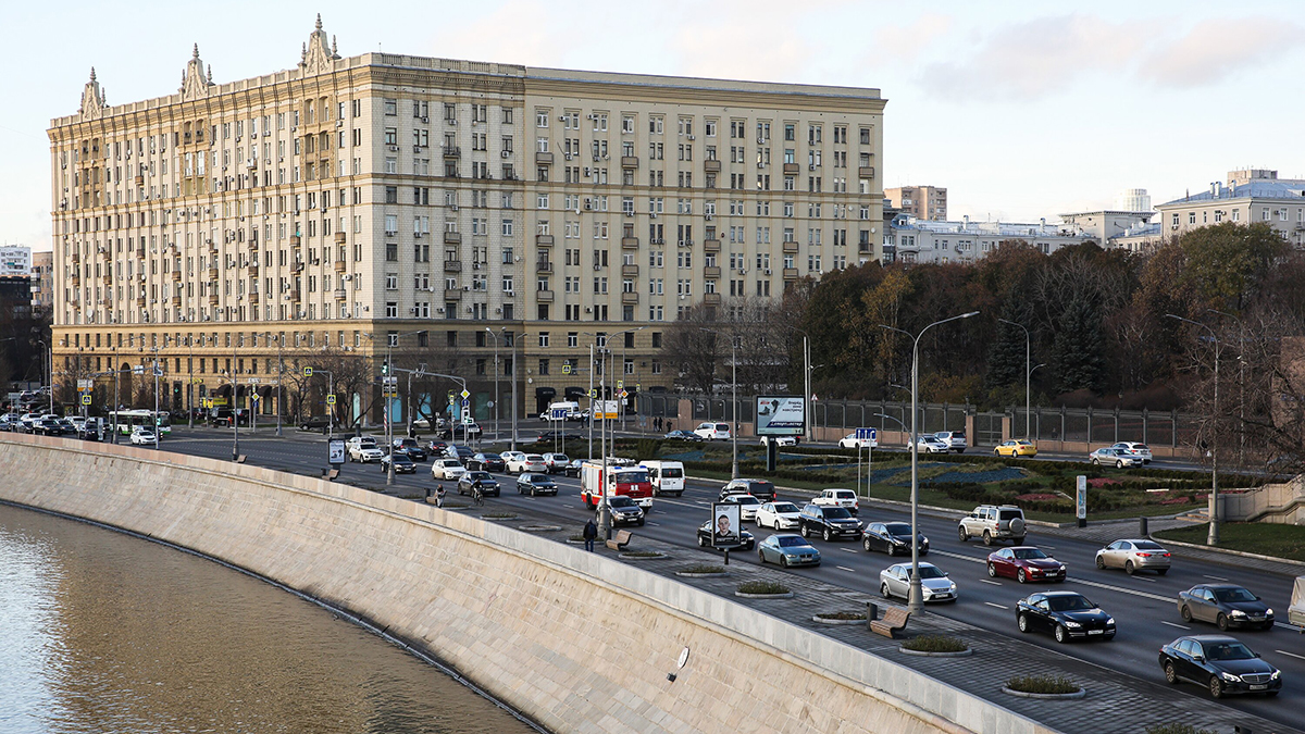 Капремонт Краснопресненской набережной стартовал в центре Москвы