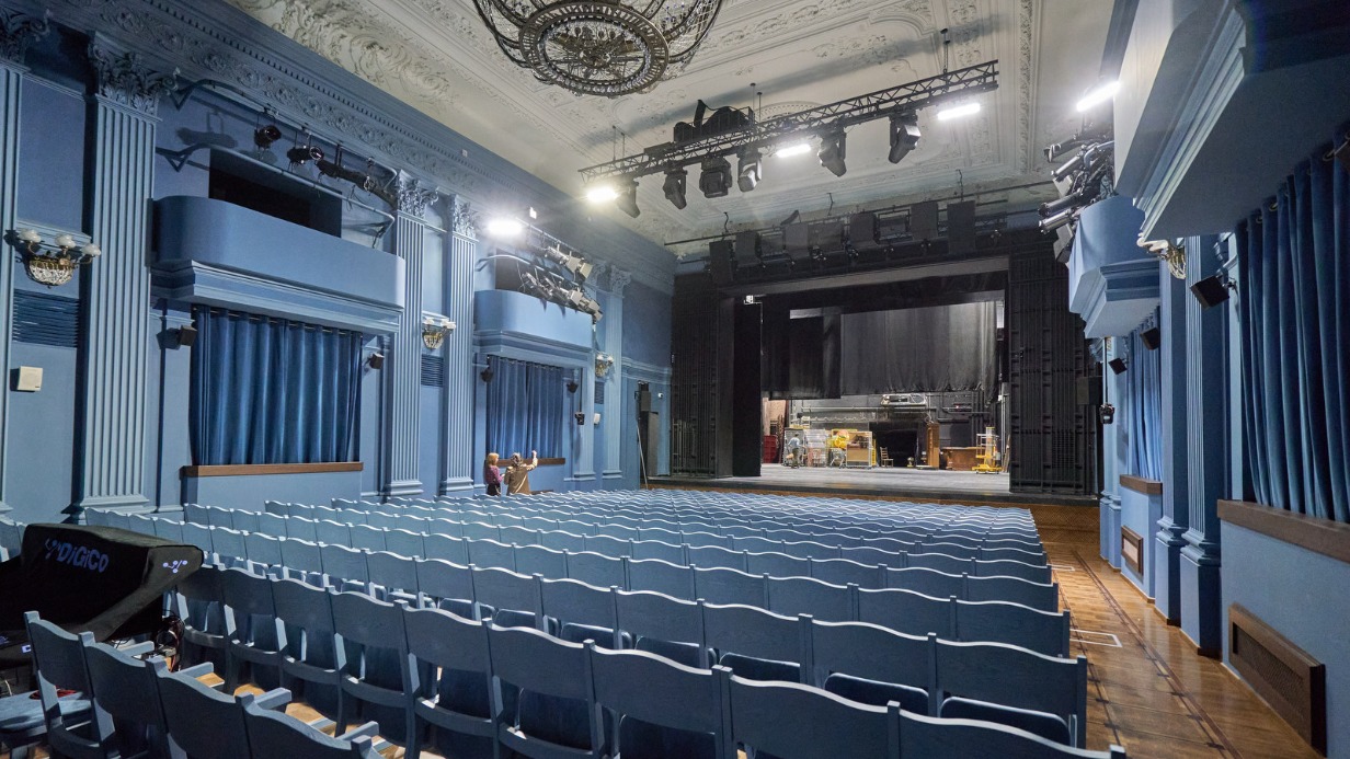 Москвичам рассказали, как изменился Театр на Бронной после реставрации