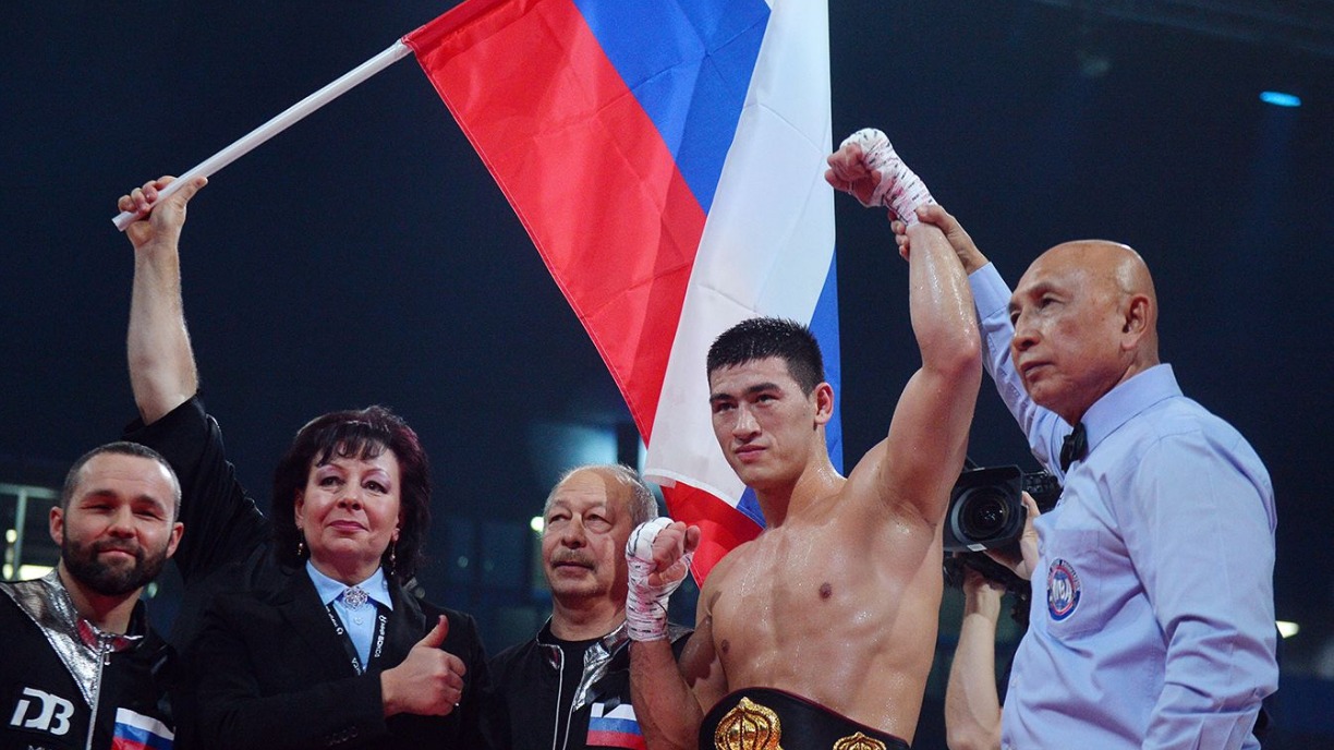 Боксер Дмитрий Бивол