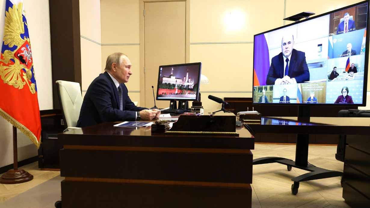 Доходы россиян и уровень ВВП: главные заявления Путина на совещании по экономическим вопросам