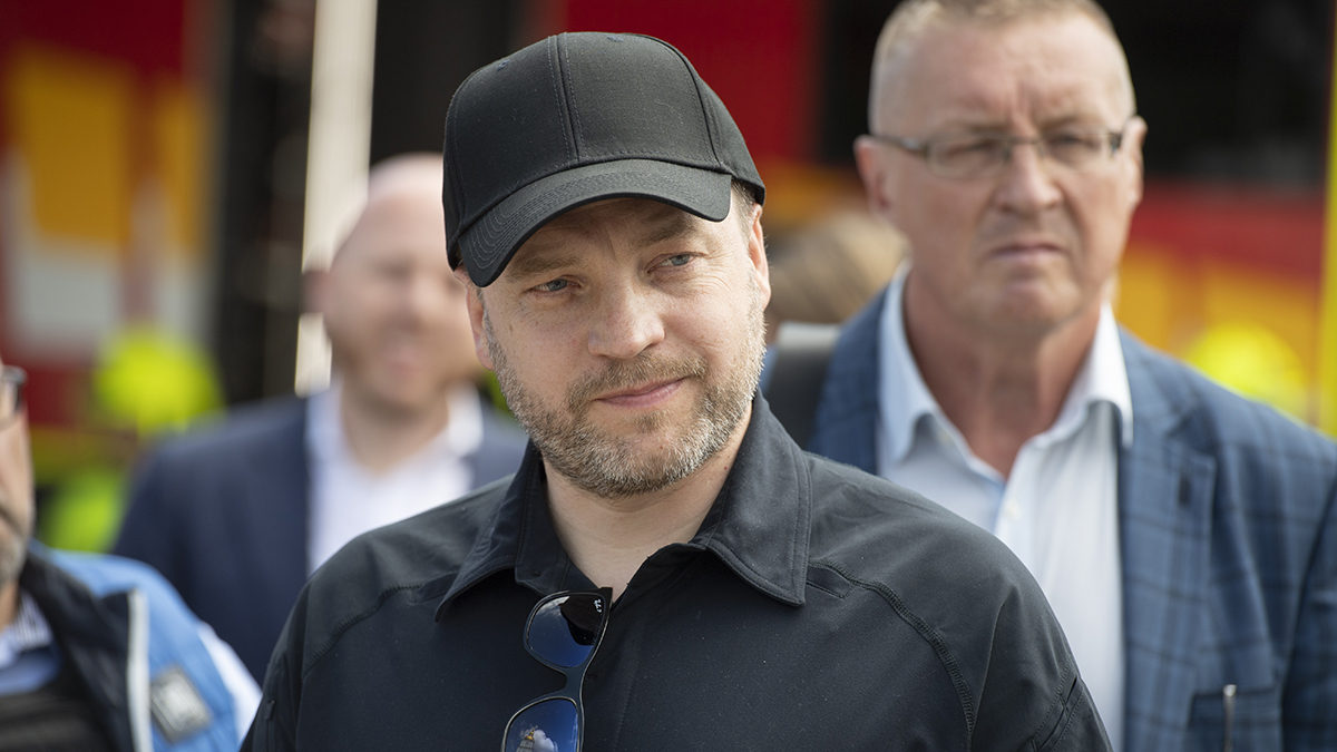 На борту упавшего в Броварах вертолета были глава МВД Украины Монастырский и его зам Енин