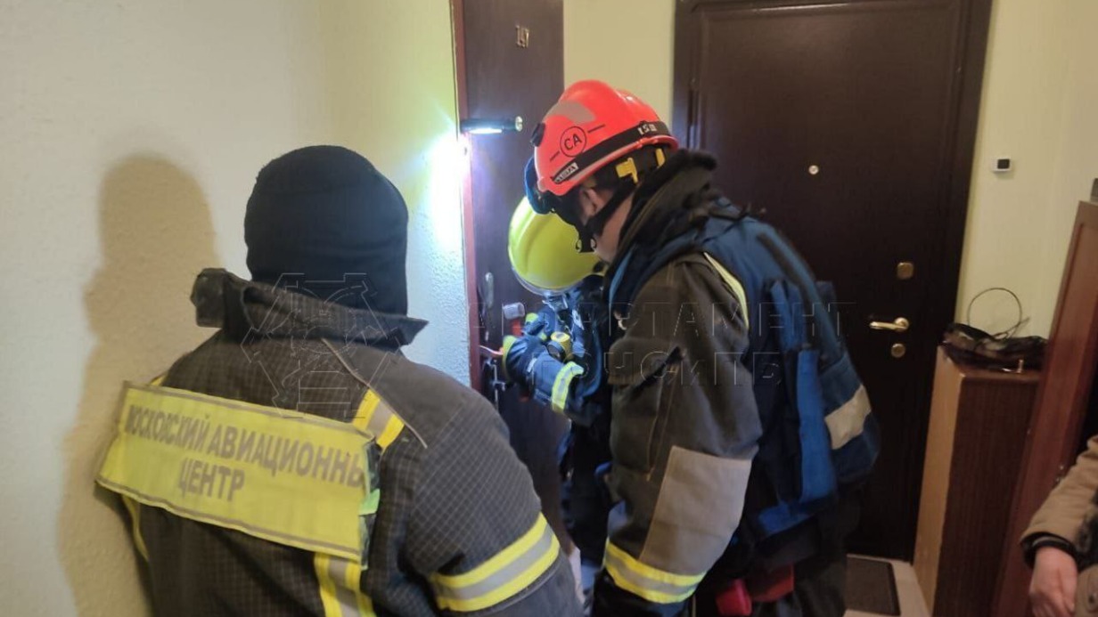 Московские спасатели помогли пожилой женщине с инсультом