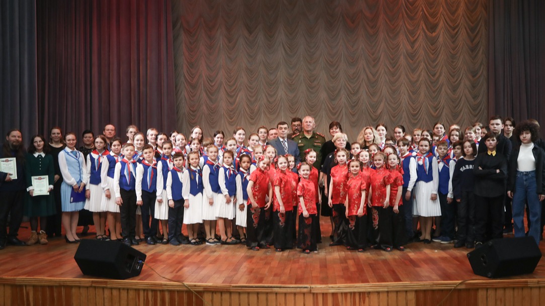 Ансамбль Московского дворца пионеров выступил перед участниками спецоперации