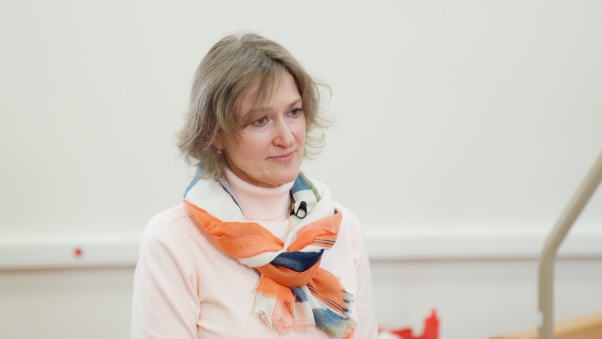 Школа родственного ухода уже год учит москвичей правильно заботиться о близких 