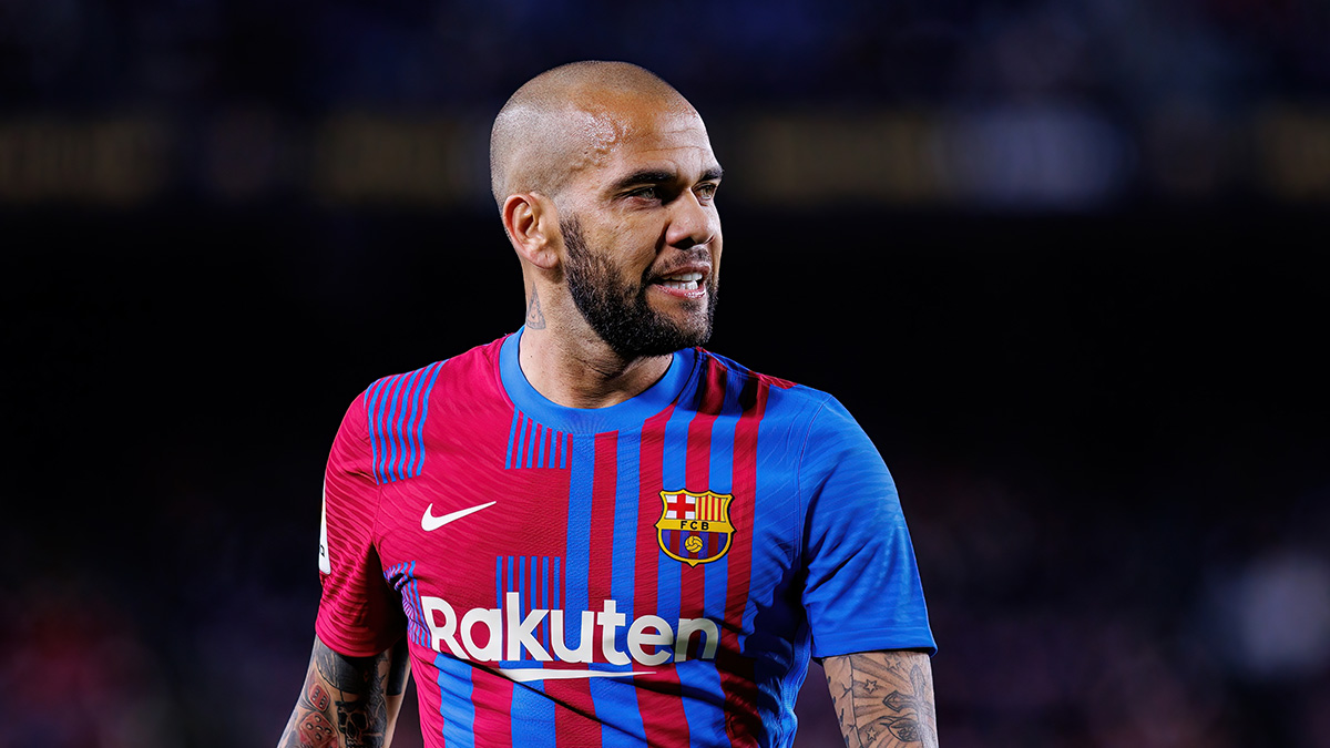 Обвиненный в изнасиловании футболист Алвес согласился пойти на сделку со следствием