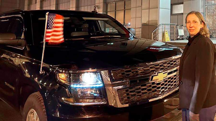 Новый посол США в РФ Линн Трейси прибыла в российскую столицу