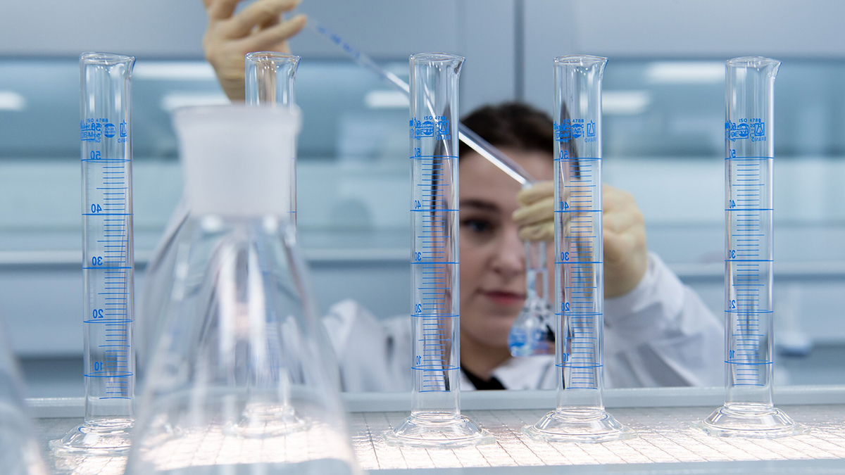 Собянин принял решение увеличить до 4 млн рублей размер премии молодым ученым Москвы