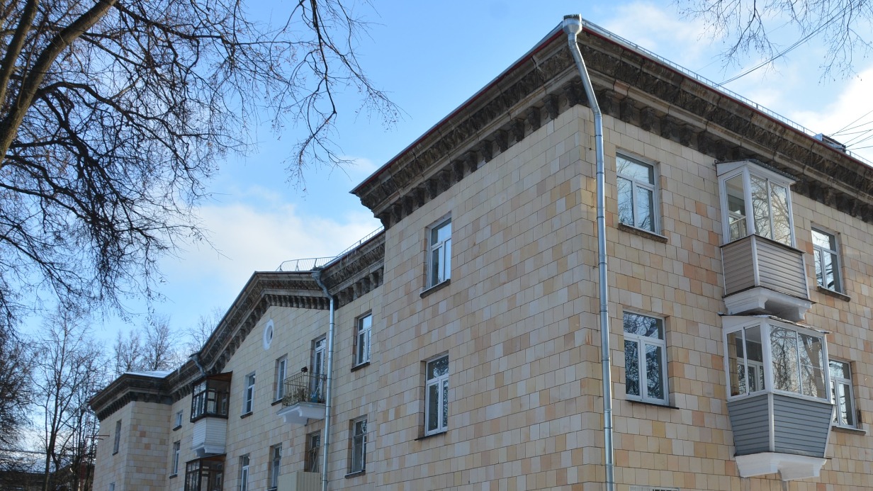 Завершился капремонт возведенного для сотрудников водопроводной станции дома в Москве