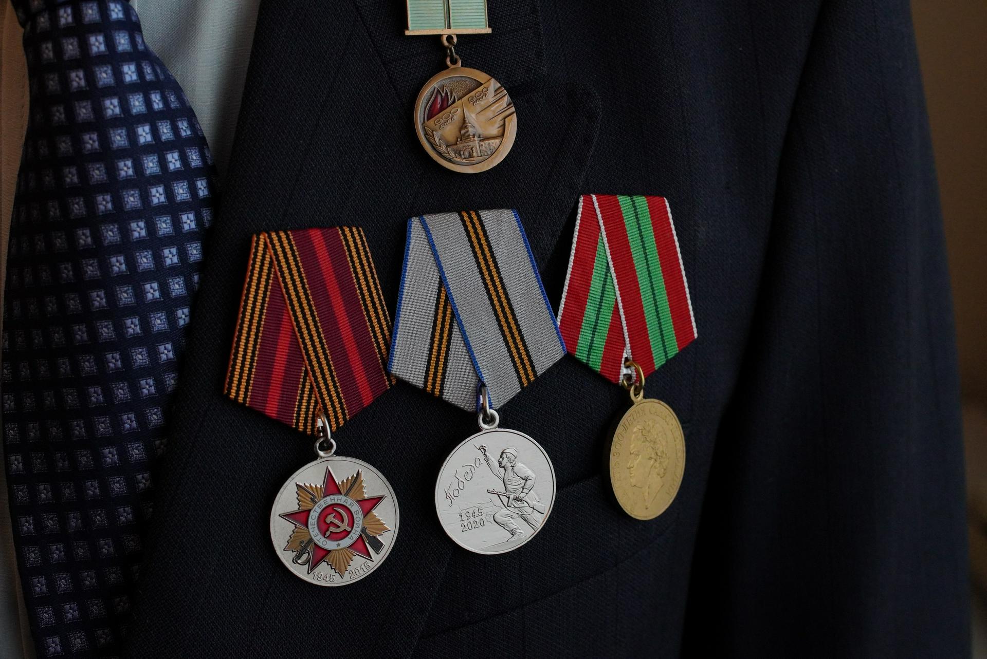 Блокадникам и освободителям Ленинграда выплатят по 50 тысяч рублей