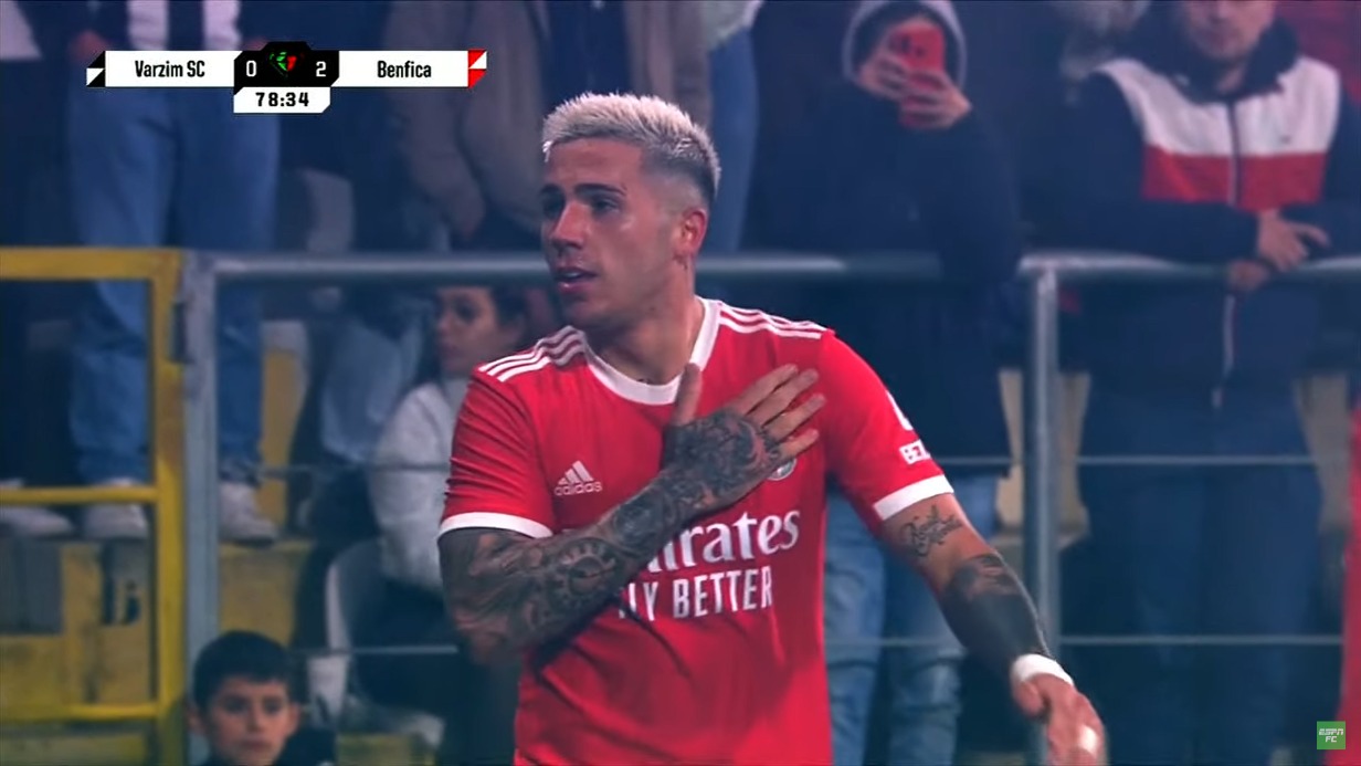 «Челси» подписал полузащитника Фернандеса за рекордную сумму в истории футбола Британии